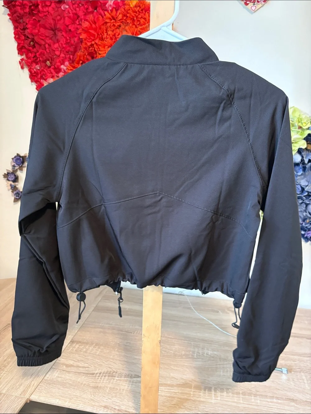 Young LA Black Cropped Windbreaker Jacket Youth New Without Tags